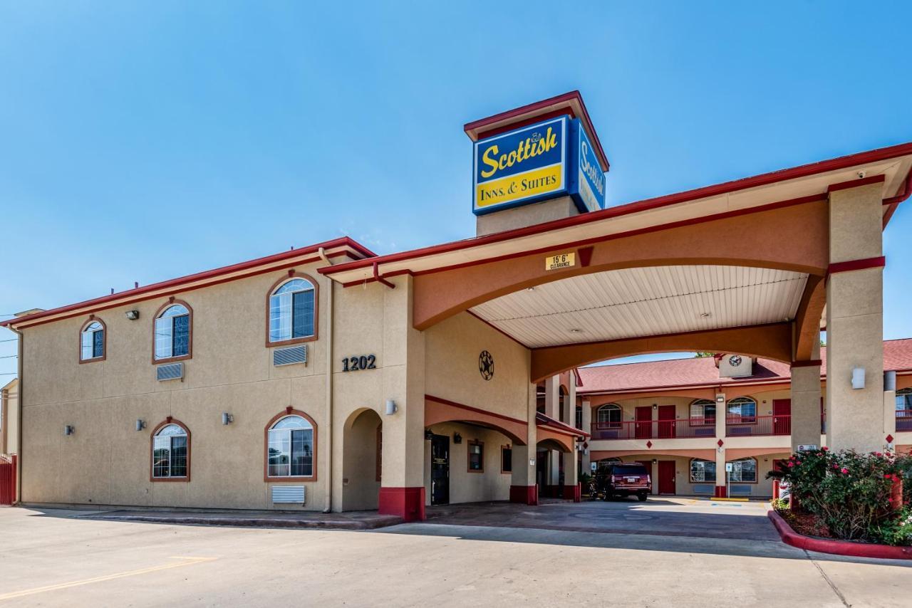 Scottish Inns & Suites Iah Airport-Beltway 8 Aldine ภายนอก รูปภาพ