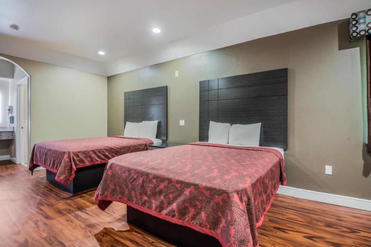 Scottish Inns & Suites Iah Airport-Beltway 8 Aldine ภายนอก รูปภาพ