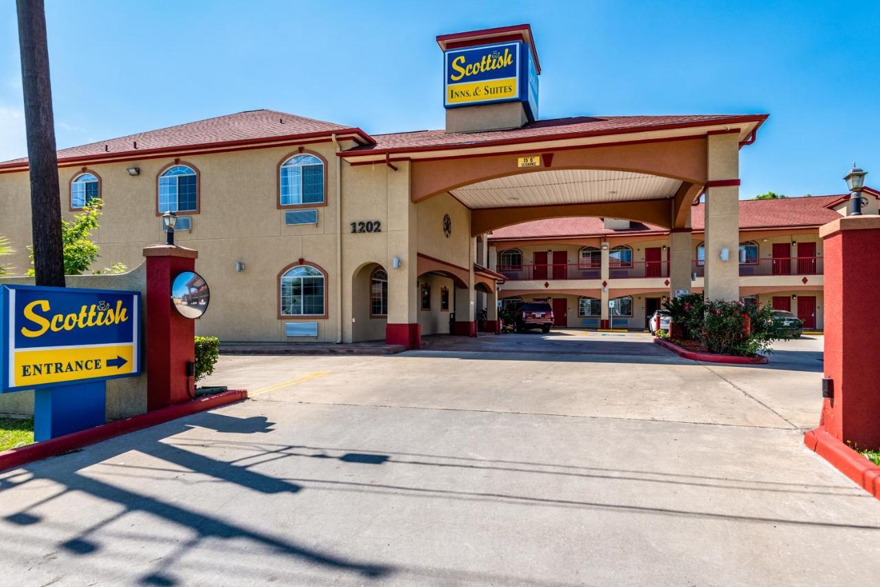 Scottish Inns & Suites Iah Airport-Beltway 8 Aldine ภายนอก รูปภาพ