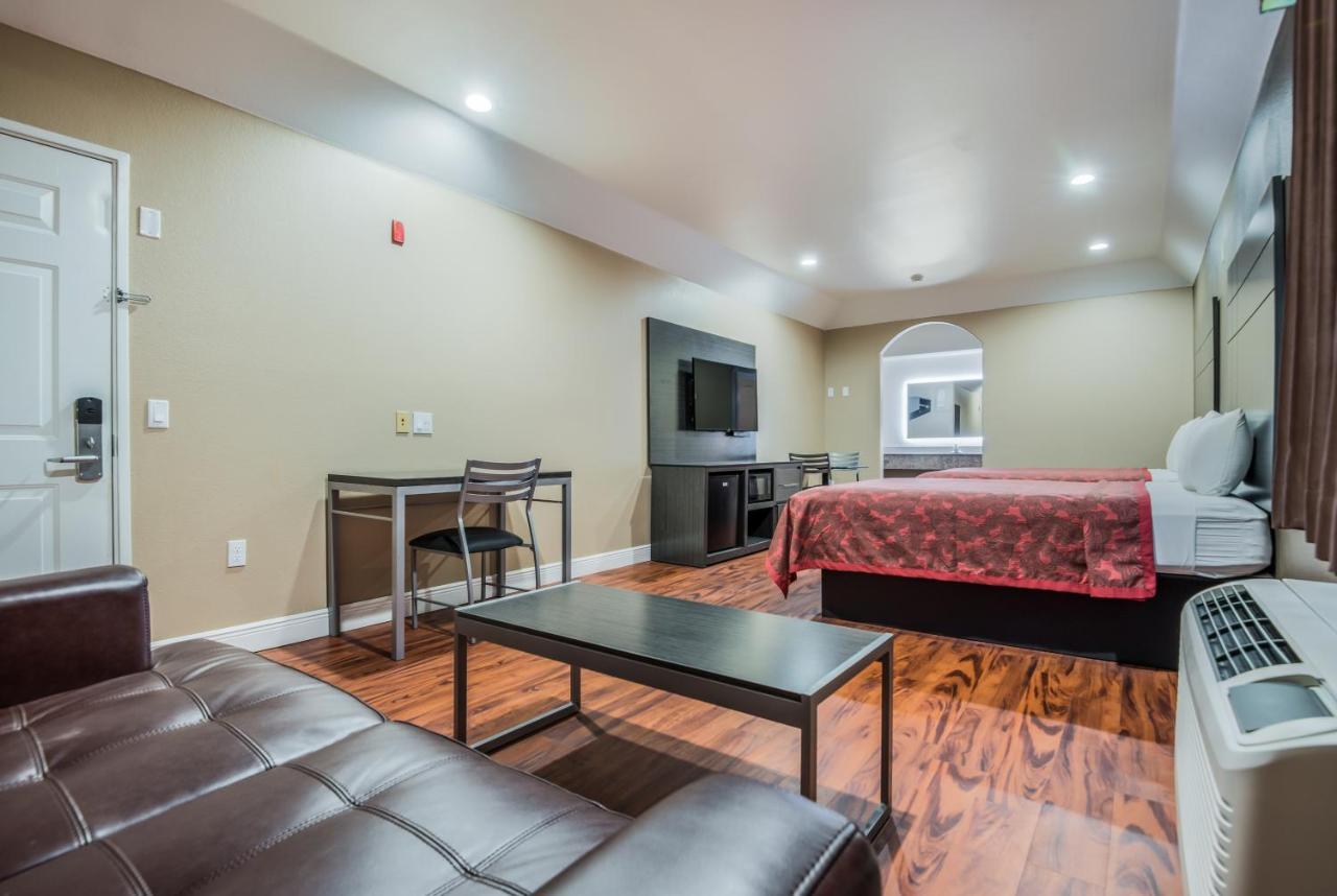 Scottish Inns & Suites Iah Airport-Beltway 8 Aldine ภายนอก รูปภาพ