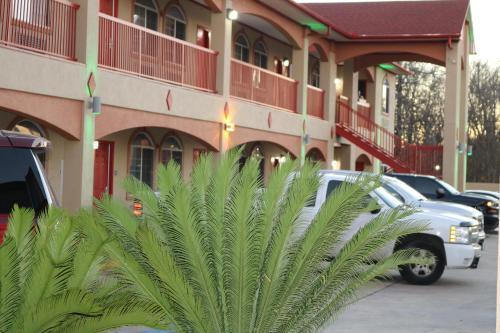 Scottish Inns & Suites Iah Airport-Beltway 8 Aldine ภายนอก รูปภาพ